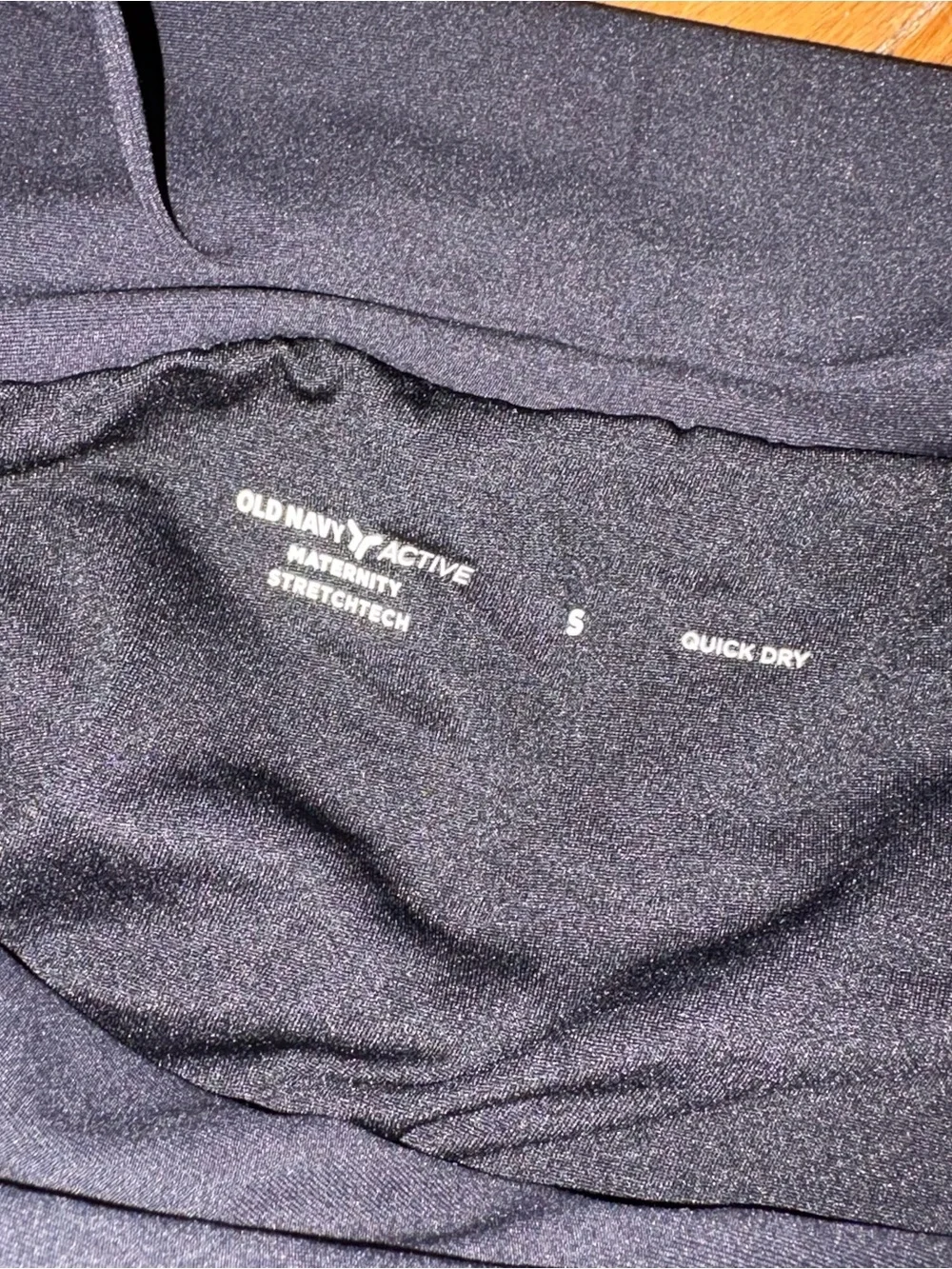 NWT // Old Navy // Maternity Rollover-Waist StretchTech Run Shorts - 3in inseam - Picture 7 of 7